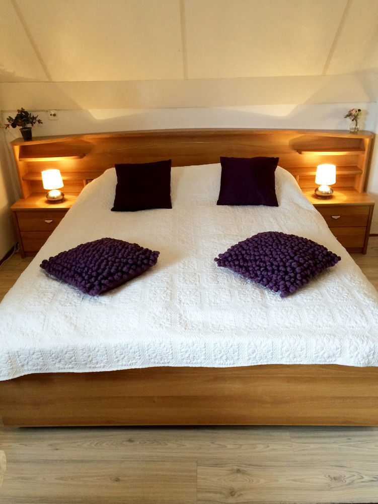 Bed And Breakfast ลิสซิงเงิน ภายนอก รูปภาพ